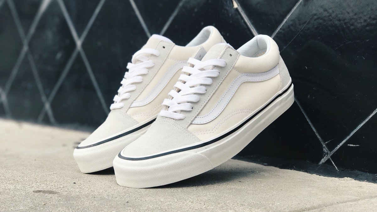 vans os true white