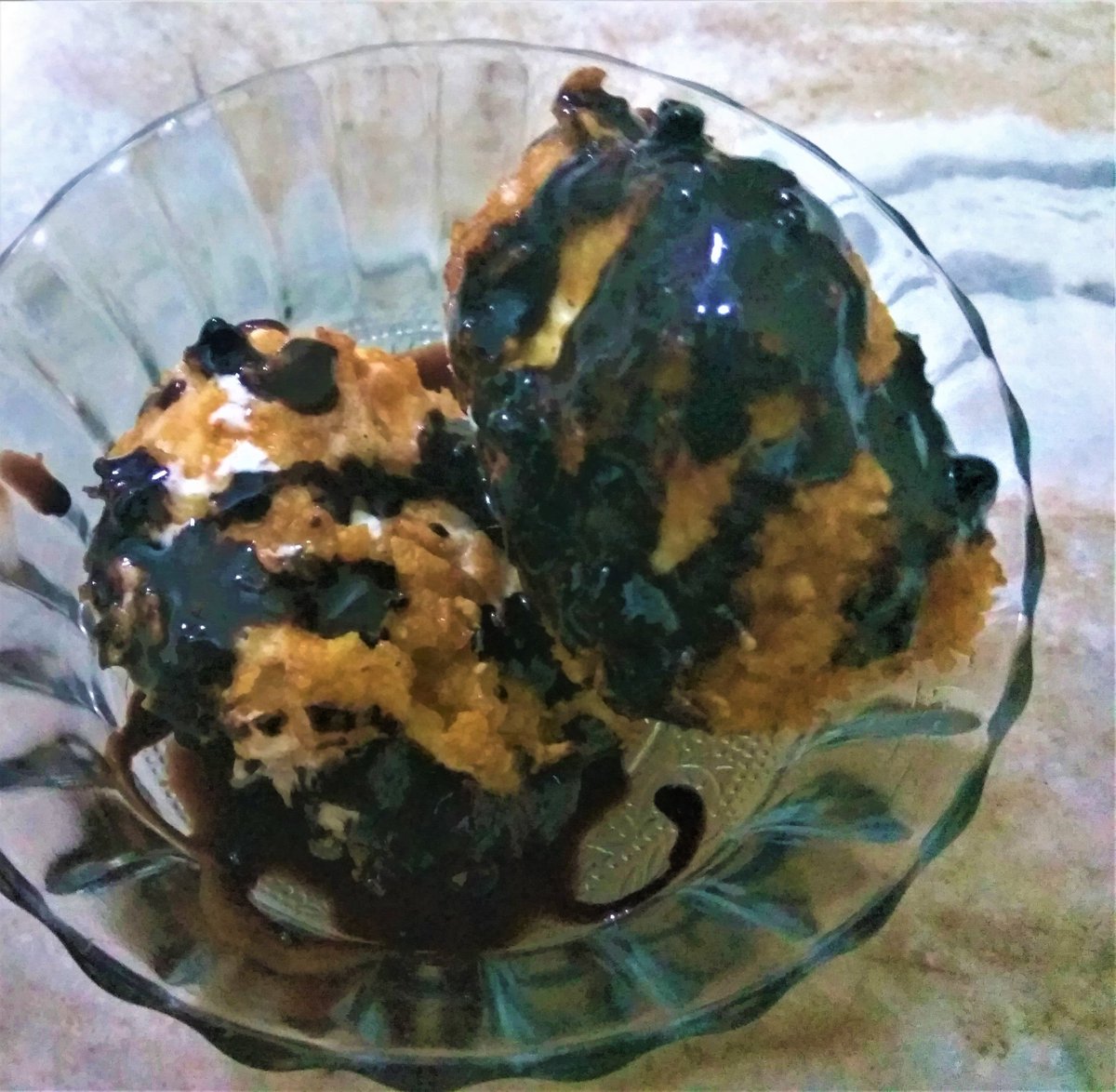 Revontulle's tweet photo. FRIED ICE CREAM!!
https://t.co/0jE8t1LB9x
#friedicecream #friedicecreamrecipe #icecream #revontullete #food #dessert https://t.co/3DIjAaLT0e