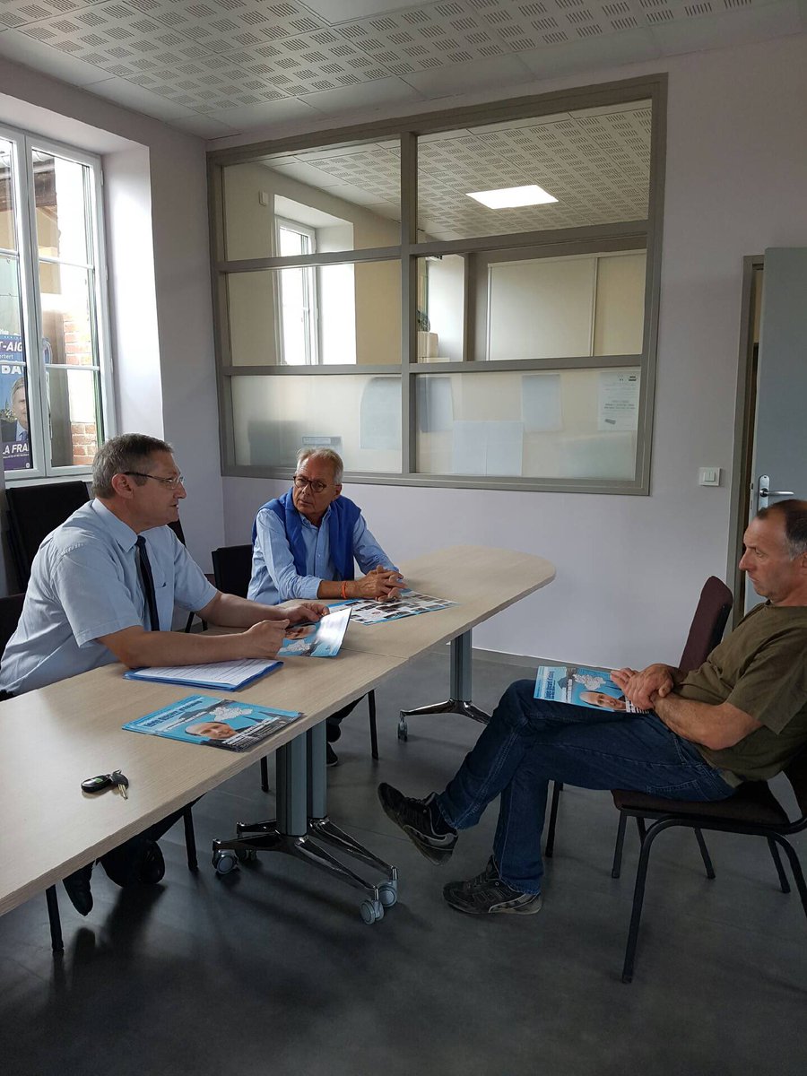 LGiscardEstaing's tweet photo. #EnsemblePourClermontMontagne! À #Rentières, à #Tourzel-Ronzieres, à #Saint-Vincent et à #Chadeleuf https://t.co/6kh2W94nnz https://t.co/bVjjLR1F7g