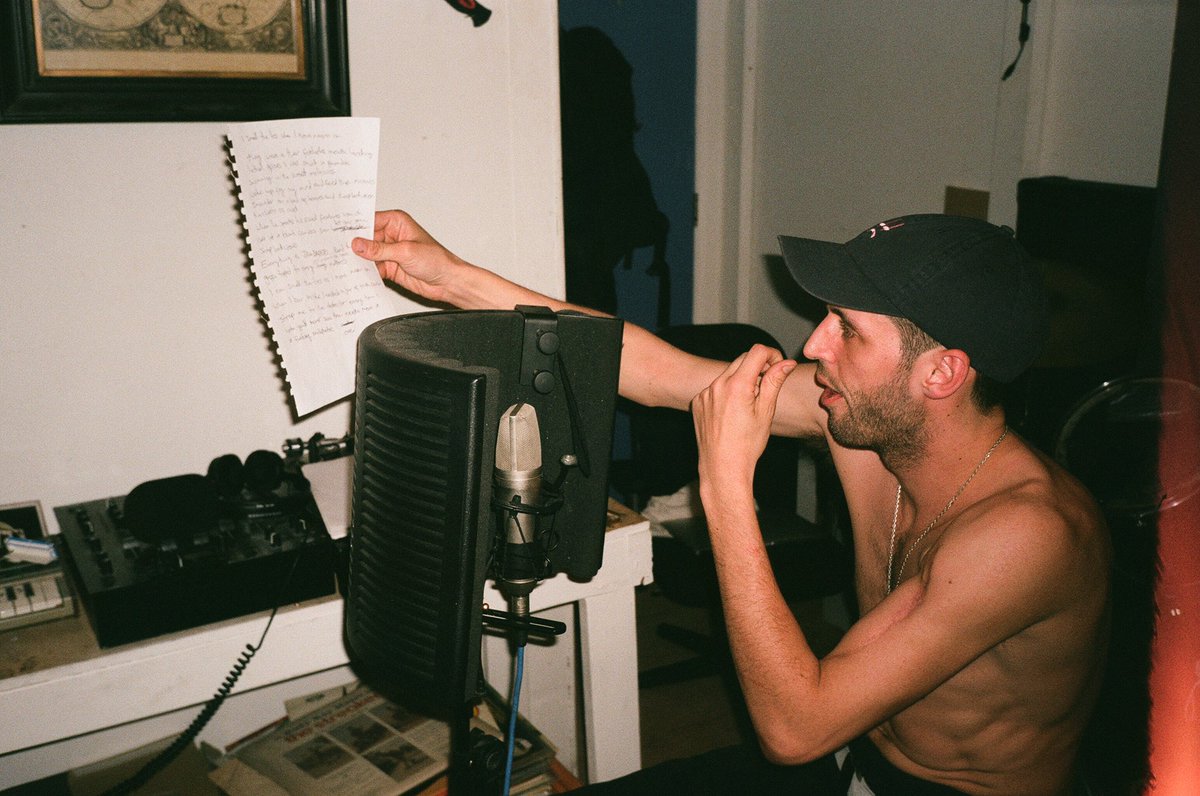 DirtyDikeSMB's tweet photo. This bloke. The Bazzy. The brain salesman. We've been through so much rap shit together. ❤️ https://t.co/uqDSn0LMC6