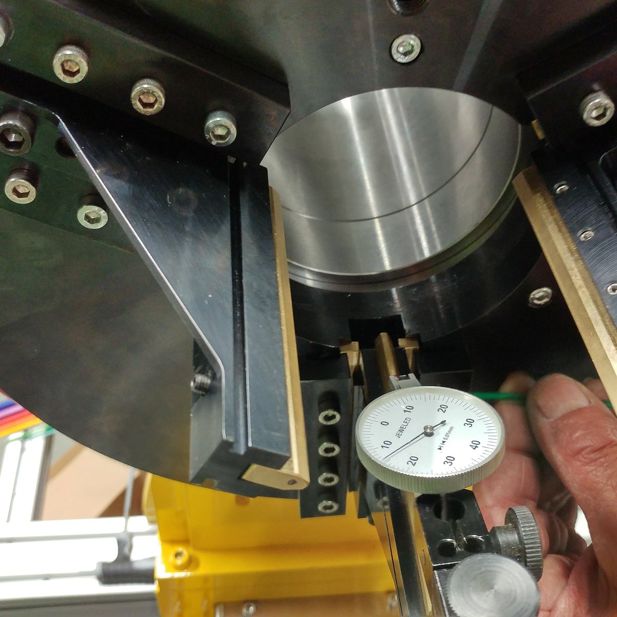 MiemaGlasswork's tweet photo. Final touch! #glasswork #lathes #glassart https://t.co/gCNpJVHyKQ