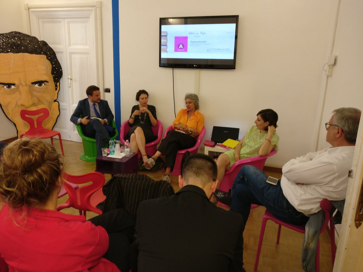 andcasu's tweet photo. Storie donne imprese @appassionate_eu oggi insieme a @GalassiaReti per #librinrete intorno al nuovo libro di Filomena Pucci https://t.co/opDMQz8hLJ