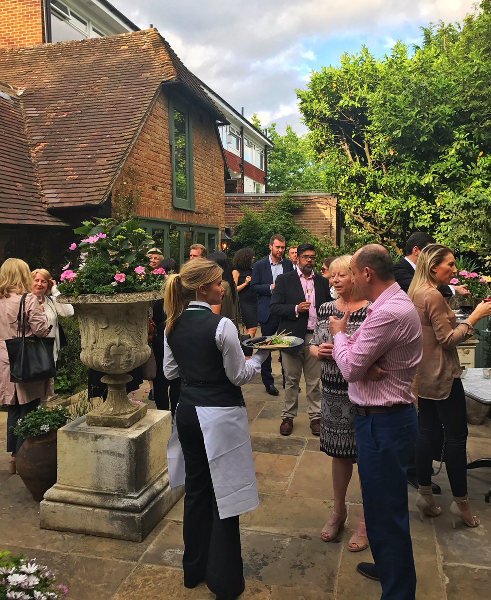 First preview opening night in full swing .. #ivybrasserie #cobham #surreylife #newrestaurant #sneakpeek