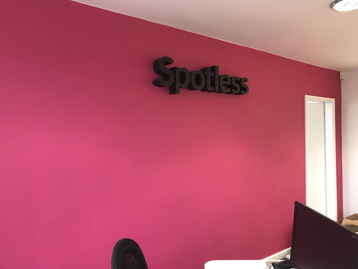 spotlesslyclean's tweet photo. Done!! What a weekend #cleanisbeautiful #bankholidayDIY https://t.co/9JIbaUyINX