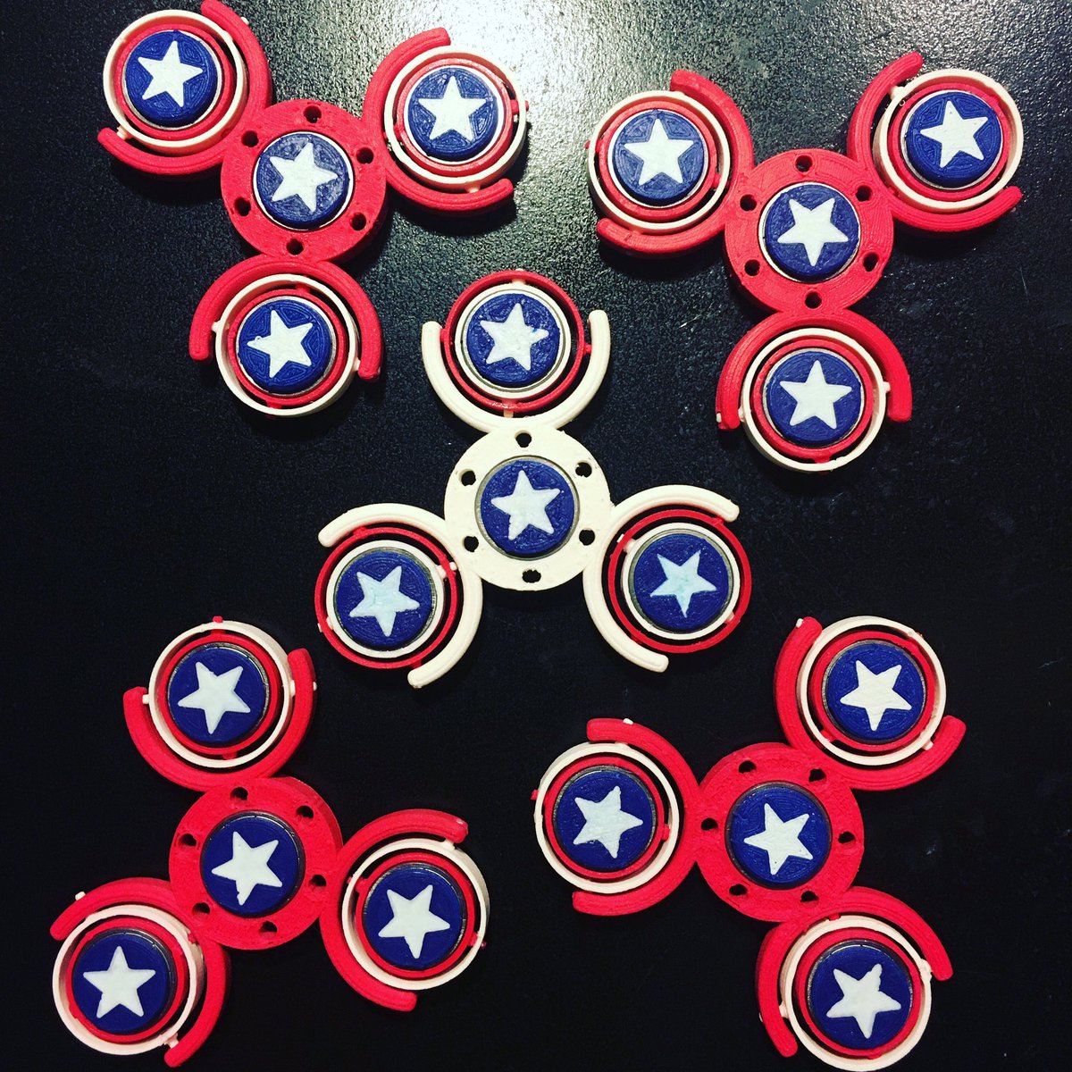 DavidCRinaldi's tweet photo. #3Dprinted some more #Gyro #FidgetSpinners in #protopasta #MatteFiber HTPLA Red, White and Blue. #redwhiteandblue  #3dprintsbyrinaldi https://t.co/MpVuT3MLln