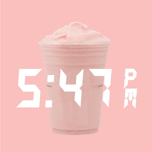 5:47PM - Strawberry Peach Smoothie. Inspired by the vibrant, beautiful colors of the sky at sunset. 
#Caffebene #Summer #2017 #Sunset #Beach