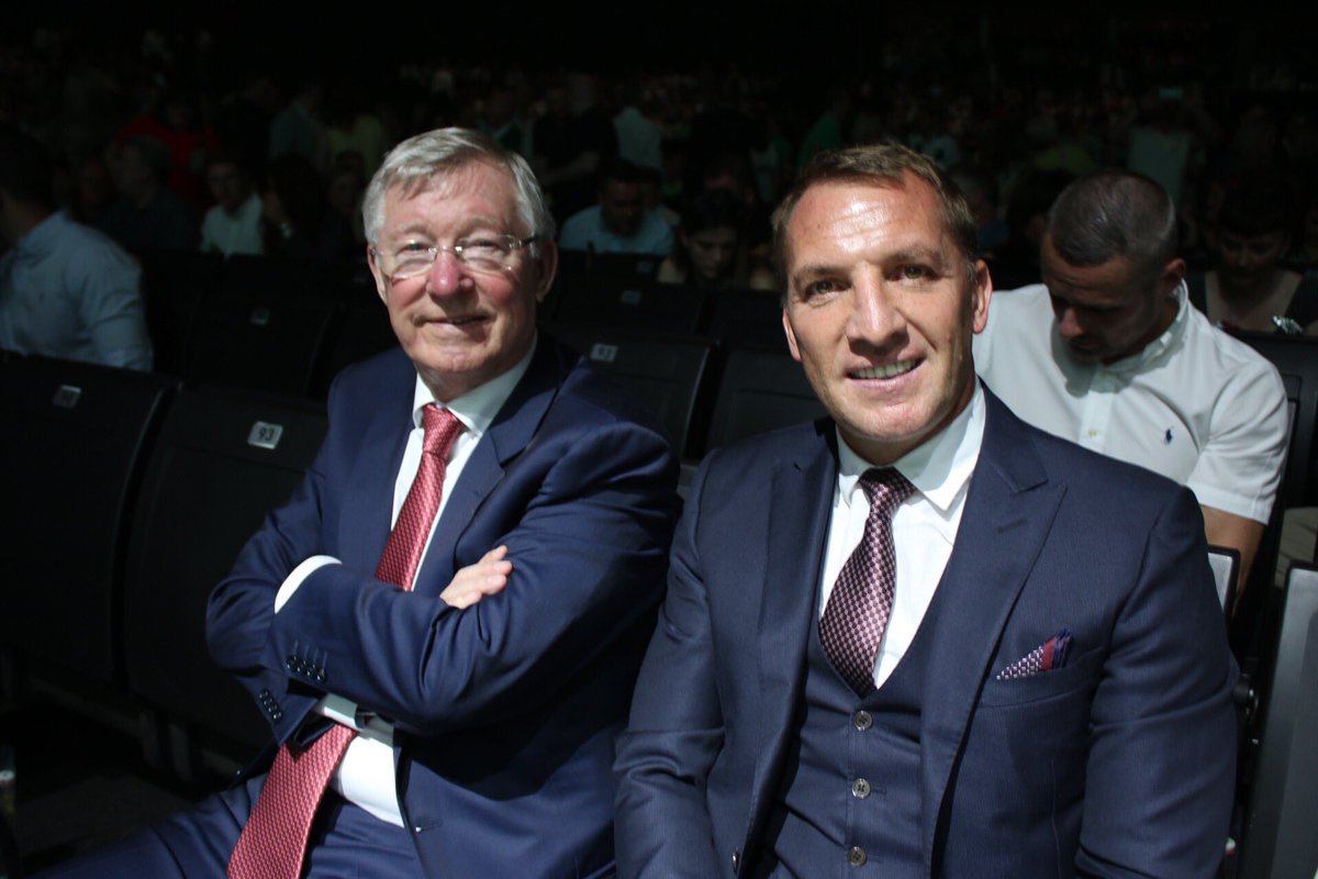 TheFootbaIlHub's tweet photo. The greatest manager of all time and Sir Alex Ferguson https://t.co/ZUUgLnqlCb