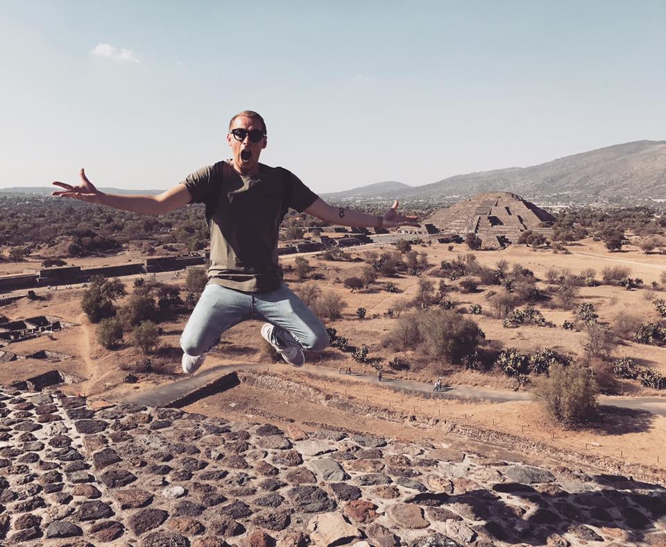 Happy birthday to <a href="/djcoone/">COONE</a>!