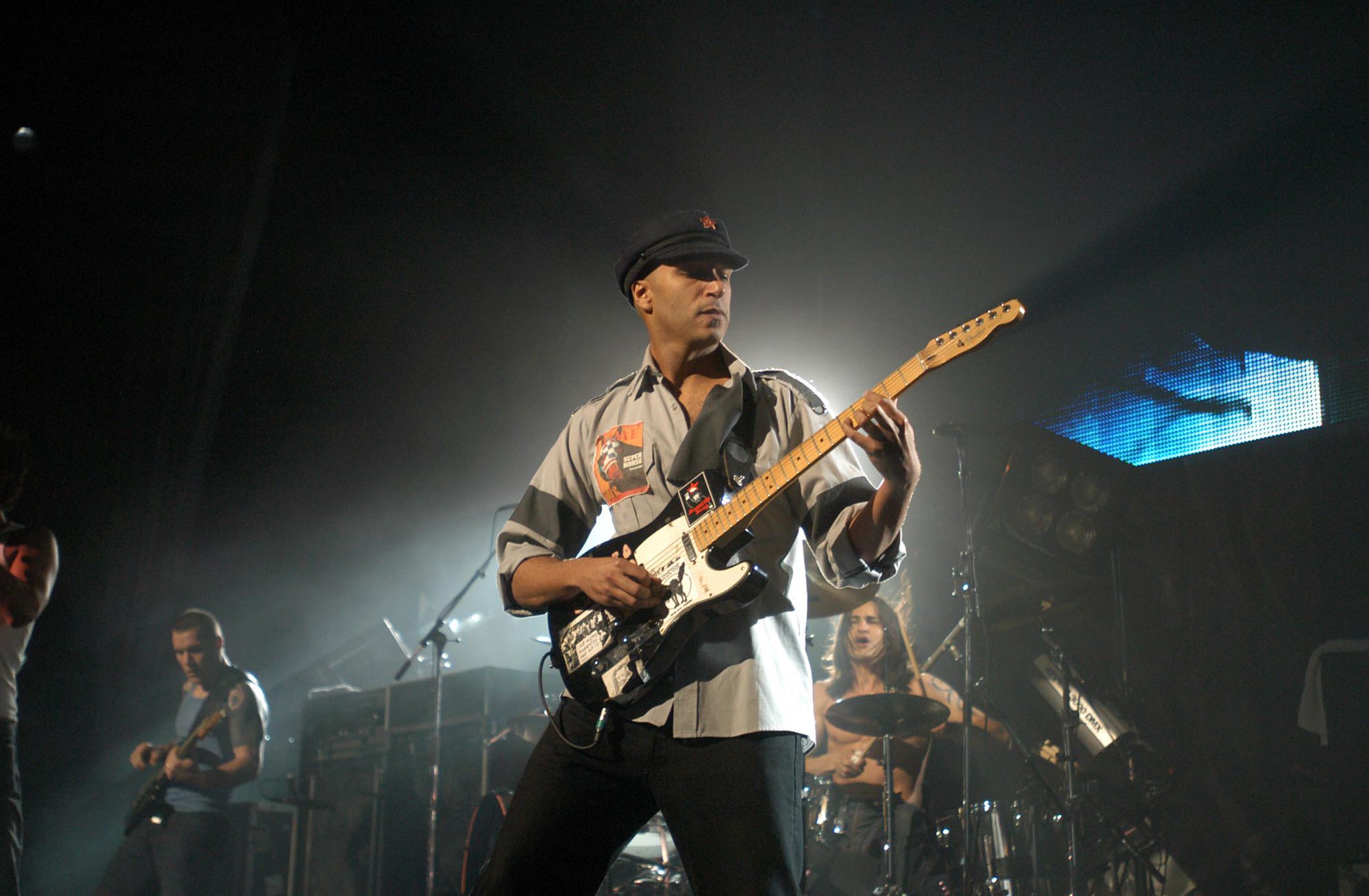 Happy birthday Tom Morello! Check out our 2011 feature on the guitarist  