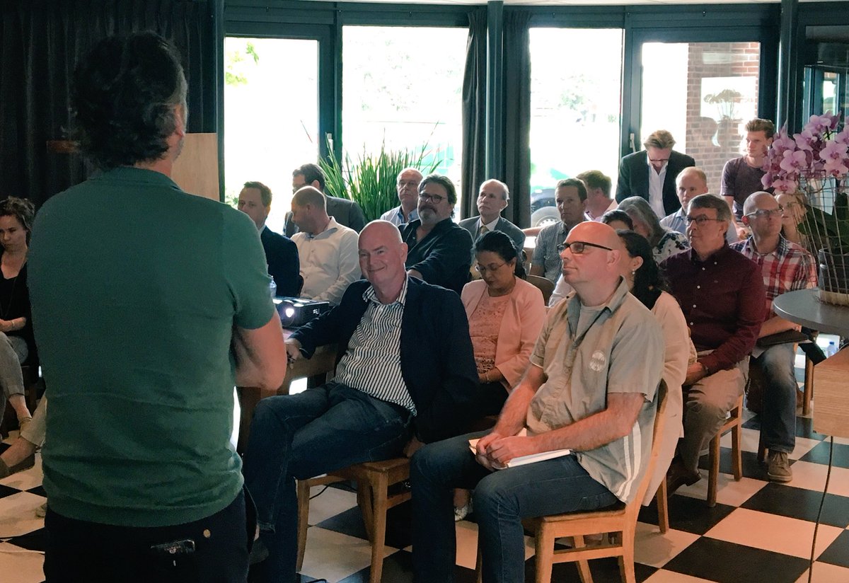 SionOrchids's tweet photo. @eric_moor welcomes the guests of the 1th @HollandHortiInt #countrytable #colombia at #Sion #nextstepinorchids https://t.co/wB2Vz3hHSL