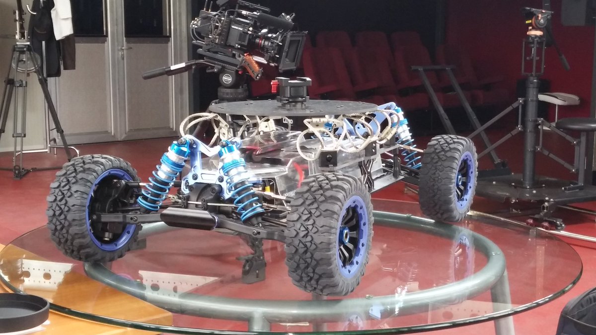 DelimexNV's tweet photo. Let's see which cams we can mount on this... #newdelimexvideo #delimex #gimbalcar https://t.co/emSWwEB1V9