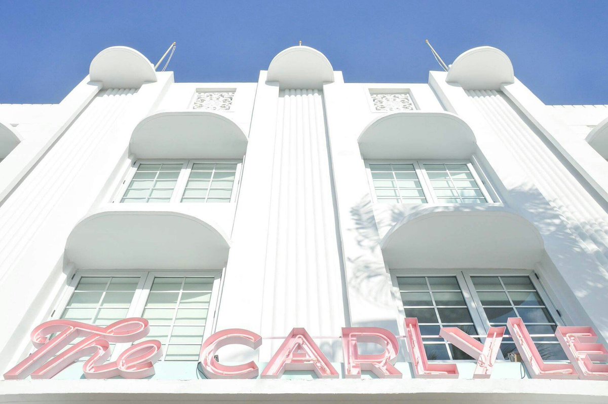 Cotton Candy Life #lookup #southbeach #miami #candycolors #artdeco #vintage #architecture #design #hotel #oceandrive #beautiful