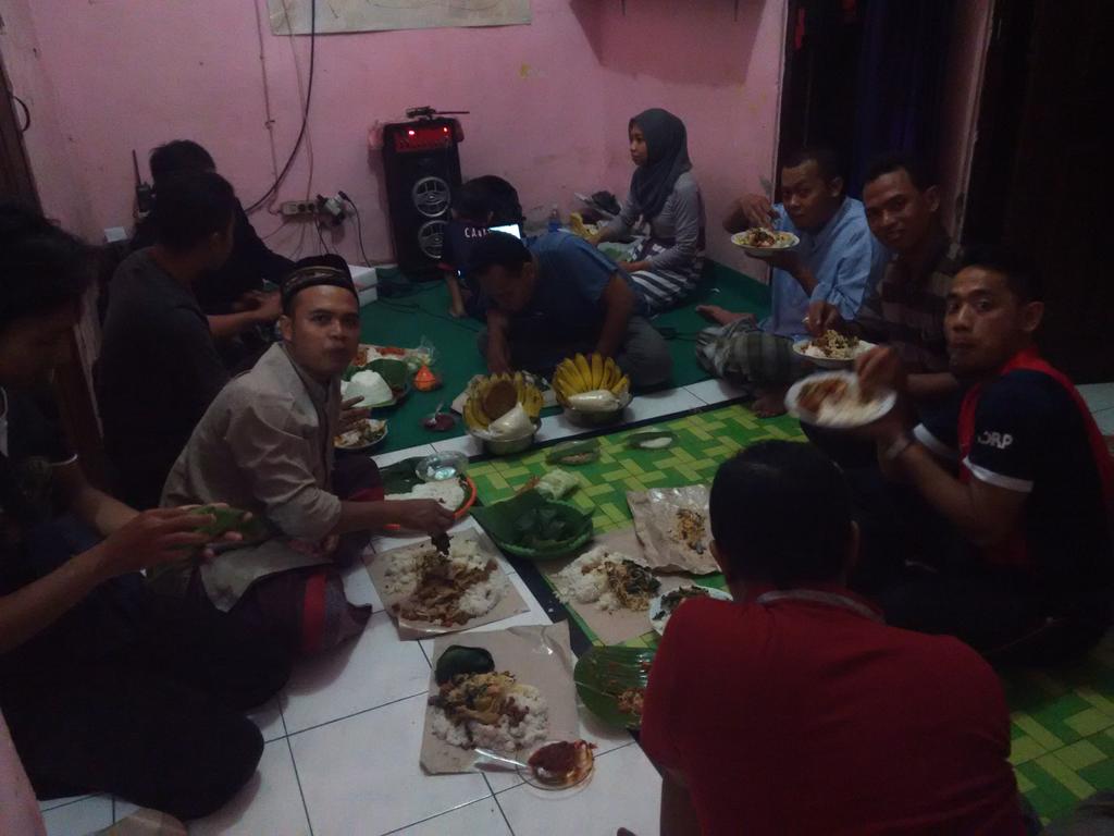 pace8293's tweet image. TEMU KANGEN + BUKA BERSAMAA.. #OTS7BukaBersama