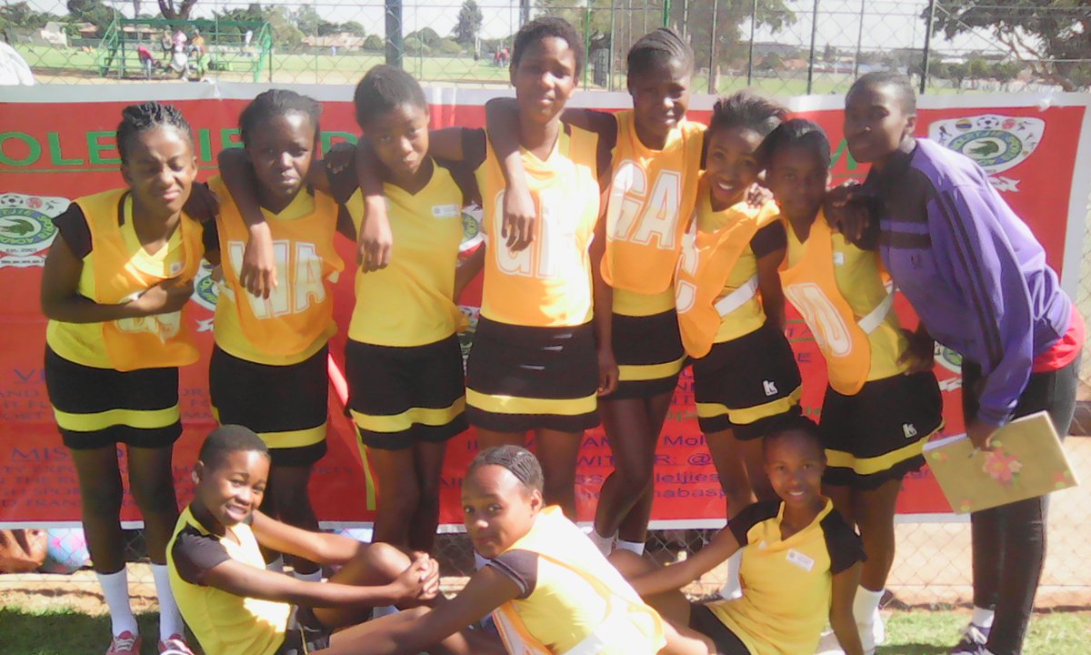 MoletjieSports's tweet photo. Forward we go we go....
#LimpopoRuralSportDevelopmentProgramme tournament (28/May/2017), Ladies soccer No.01(#gold) & Netball No.02(#silver https://t.co/6bH9ceyP1g