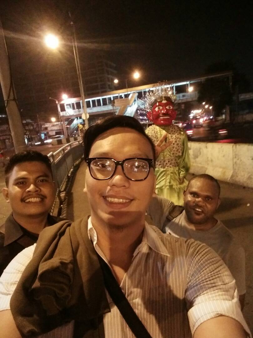 ninotatum's tweet photo. #StopTerrorizing #JakartaDamai #IndonesiaDamai #Terminal #KampungMelayu๐๐๐ https://t.co/ZlZRQUdgWB