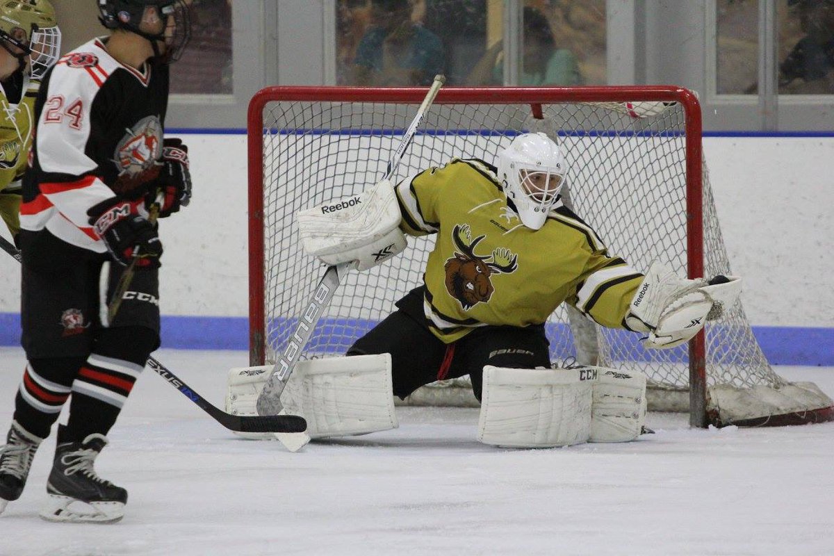 Cubs_Hockey's tweet photo. Proud to announce the signing of Esa Maki @smaki49 
#na3hl #islandersfamily 
https://t.co/MbiGvYmKAm https://t.co/IOfneLpNOL