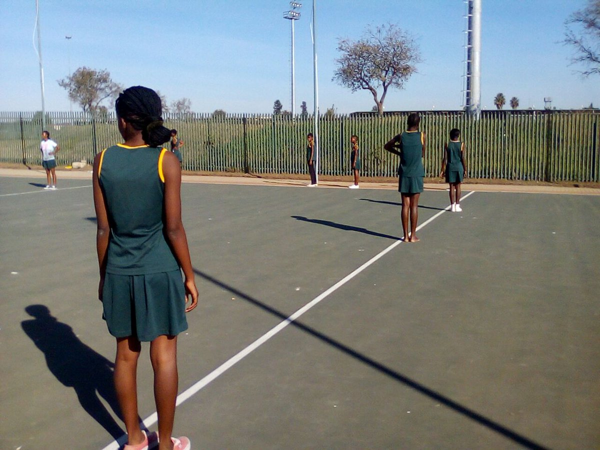 MoletjieSports's tweet photo. We go we go..
#NetballCoachingClinics (27/May/2017) before the provincial tournament #RuralSportDevelopmentProgramme CDNF helped us a lot. https://t.co/F3DzSJVEHF