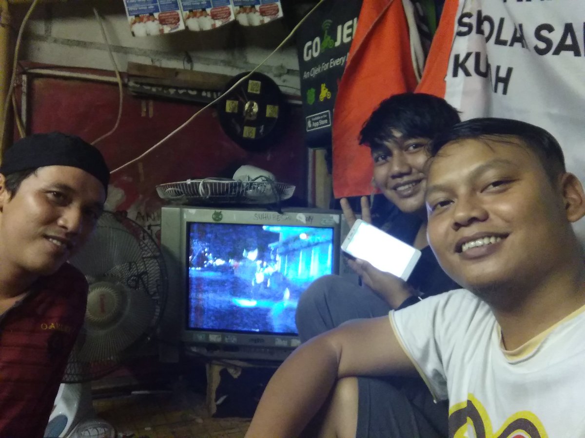 st_deden's tweet photo. Semoga cepat terungkap siapa geng Matahari #therealboy #ClubLiburanBoy @SCTV_ https://t.co/RIHDGRm6HM
