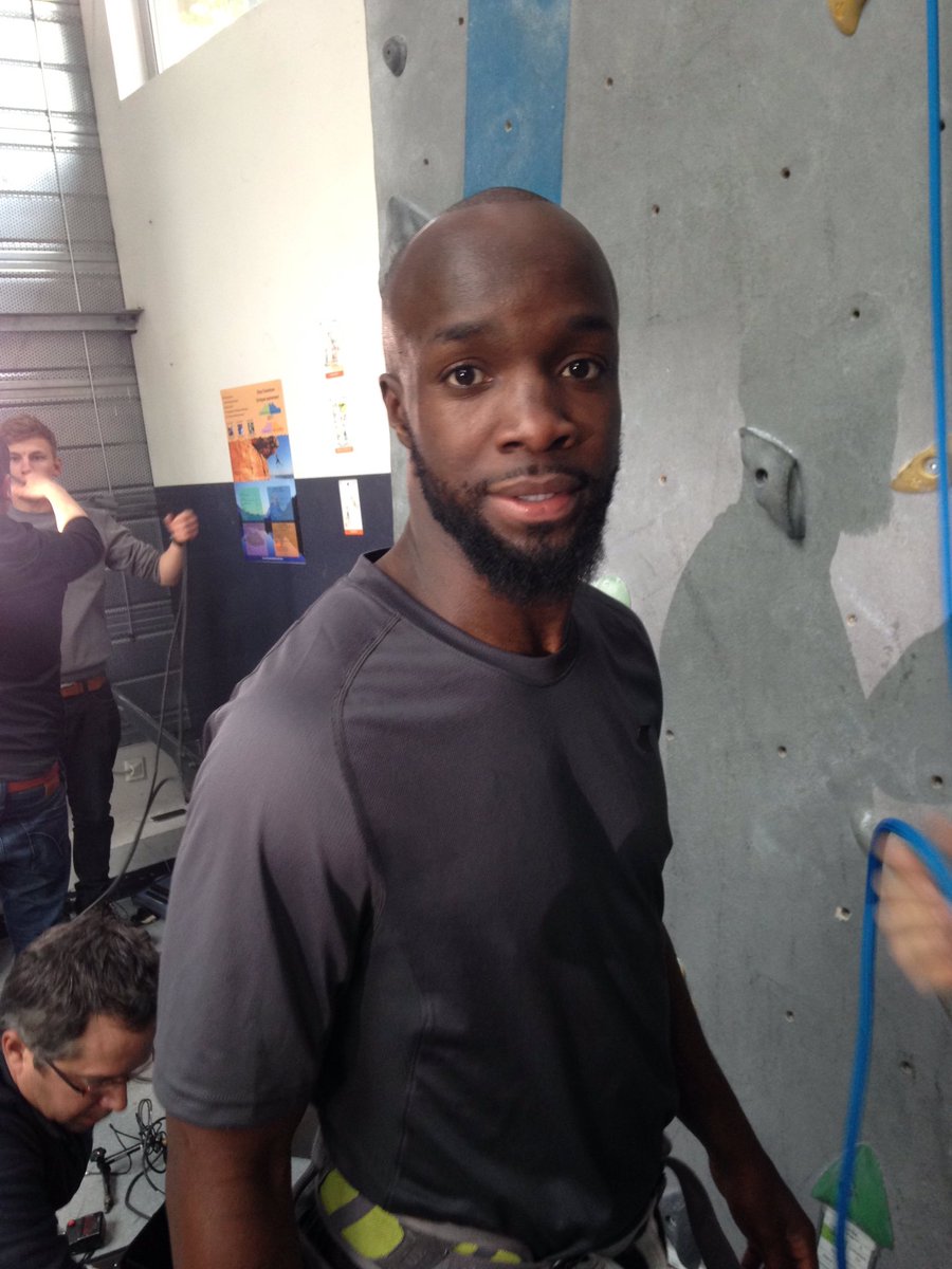 murmurescalade's tweet photo. Quand le football ⚽️ rencontre l'escalade... @Lass_Officiel #equipedeFrance 🇫🇷 https://t.co/POwkO1mx2Q