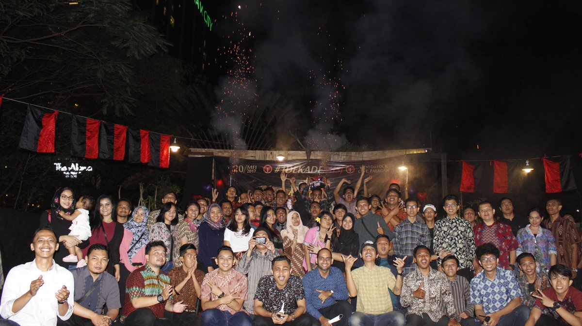Anniversary 1 dekade Milanisti Indonesia Sezione Jogjakarta, 20 mei 2017. #latepost Semoga selamanya tetap hangat seperti ini 😇
