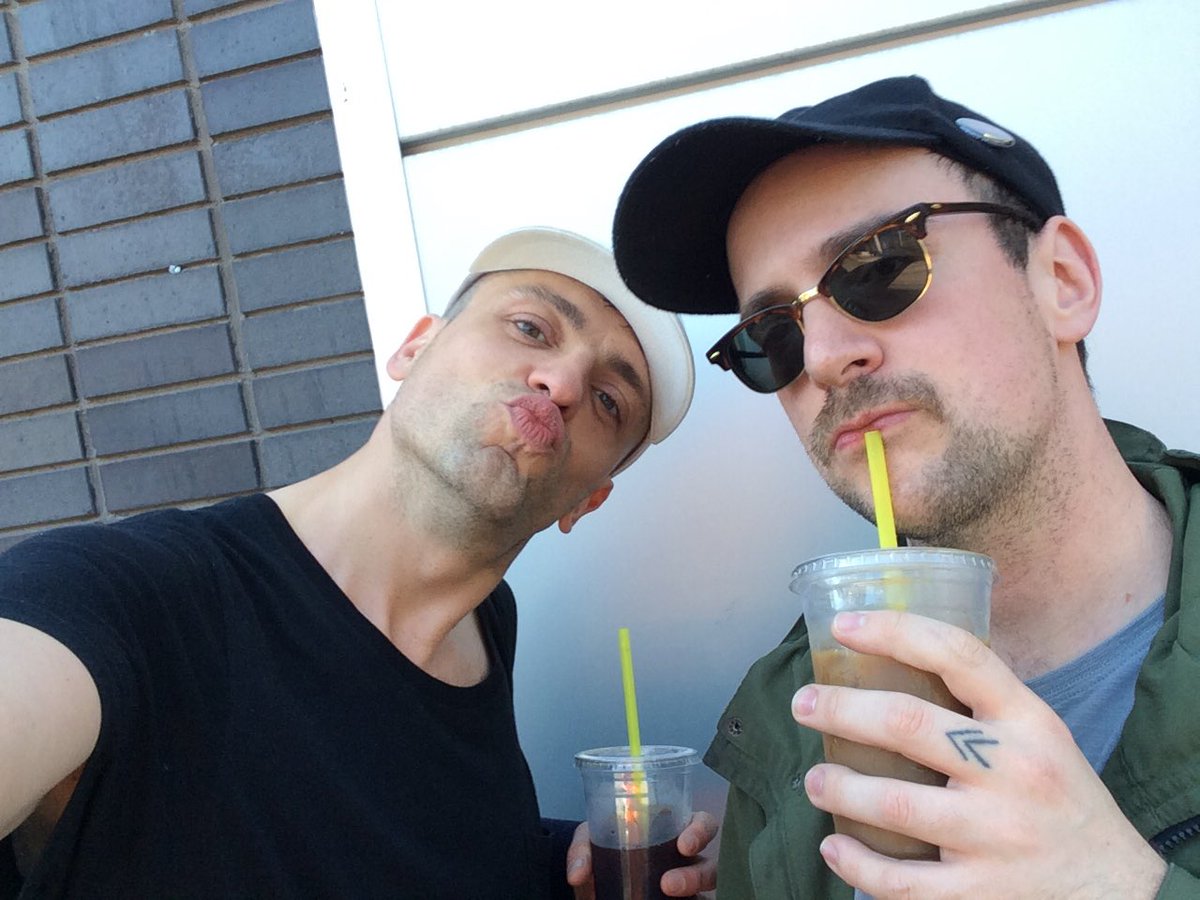 JordanArsen's tweet photo. Feeling #hyperfresh with @hyperflesh #coldbro #queerwest #londonaccent #selfiewhilelate #queenbest https://t.co/MjwcAIov9A