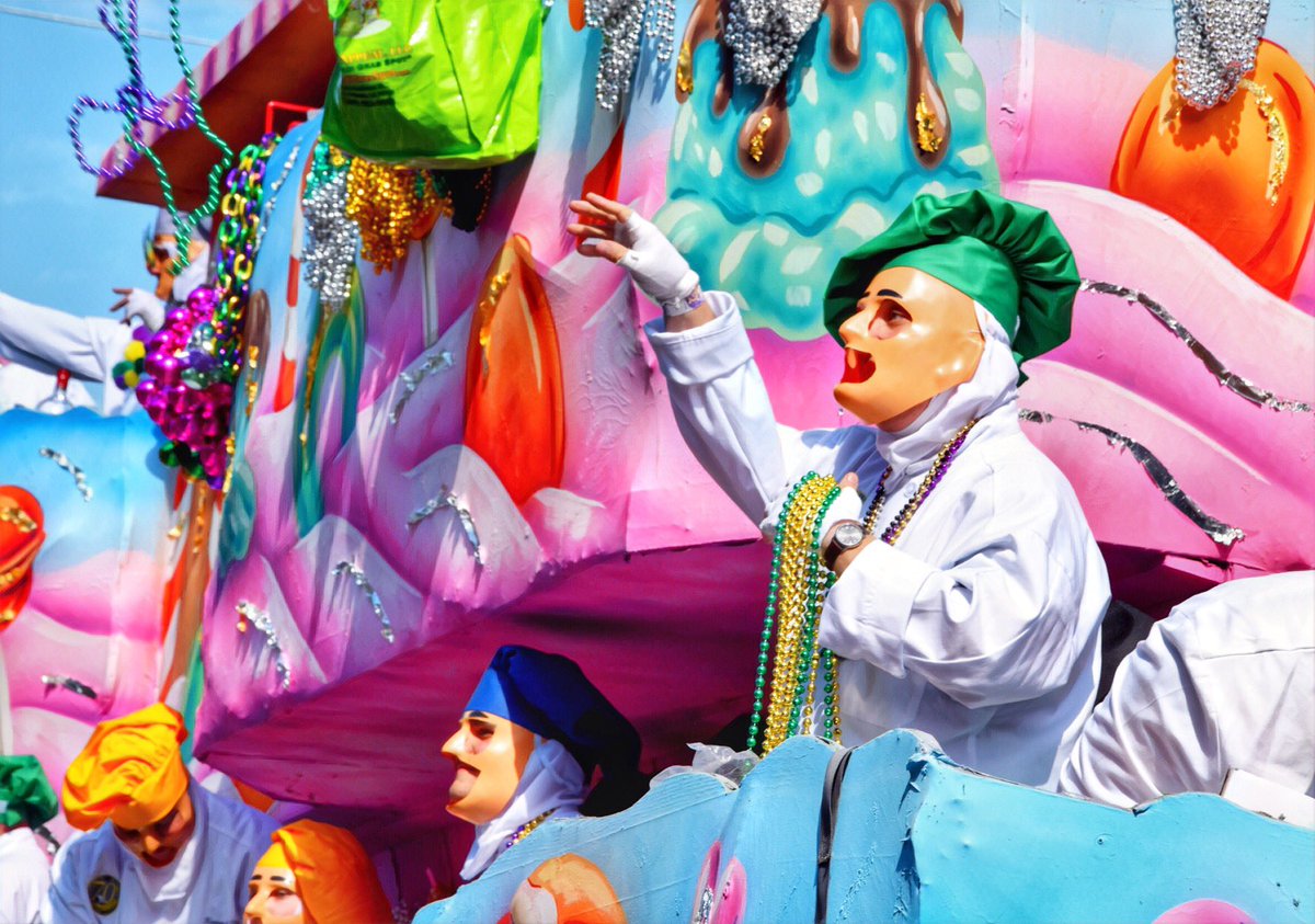 Need some good news to cheer you up on this dreary Tuesday morning? #MardiGras 2018 is only 259 days away! 💜💛💚 #followyournola #happytuesday