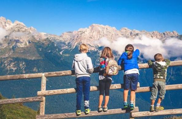 scigratis's tweet photo. Settimana in #famiglia sulle @dolomitipaganel. Offerta speciale 7 notti per il #Family Festival da 590€! https://t.co/2M1pOj98PM https://t.co/P0umJ6QR5W