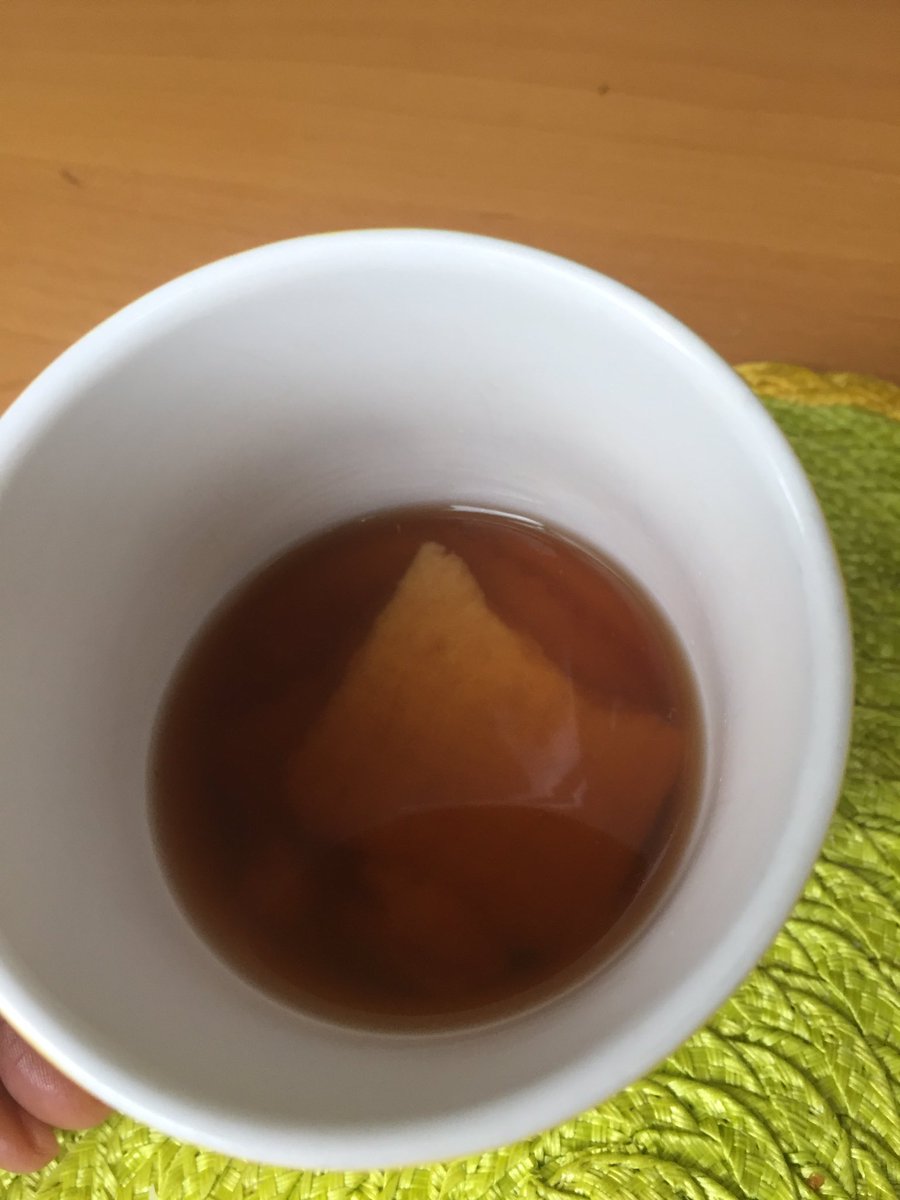 HotyX's tweet image. When DUNKIN goes horribly wrong ☕️🍪😩 #dunkin #tea #biscuts