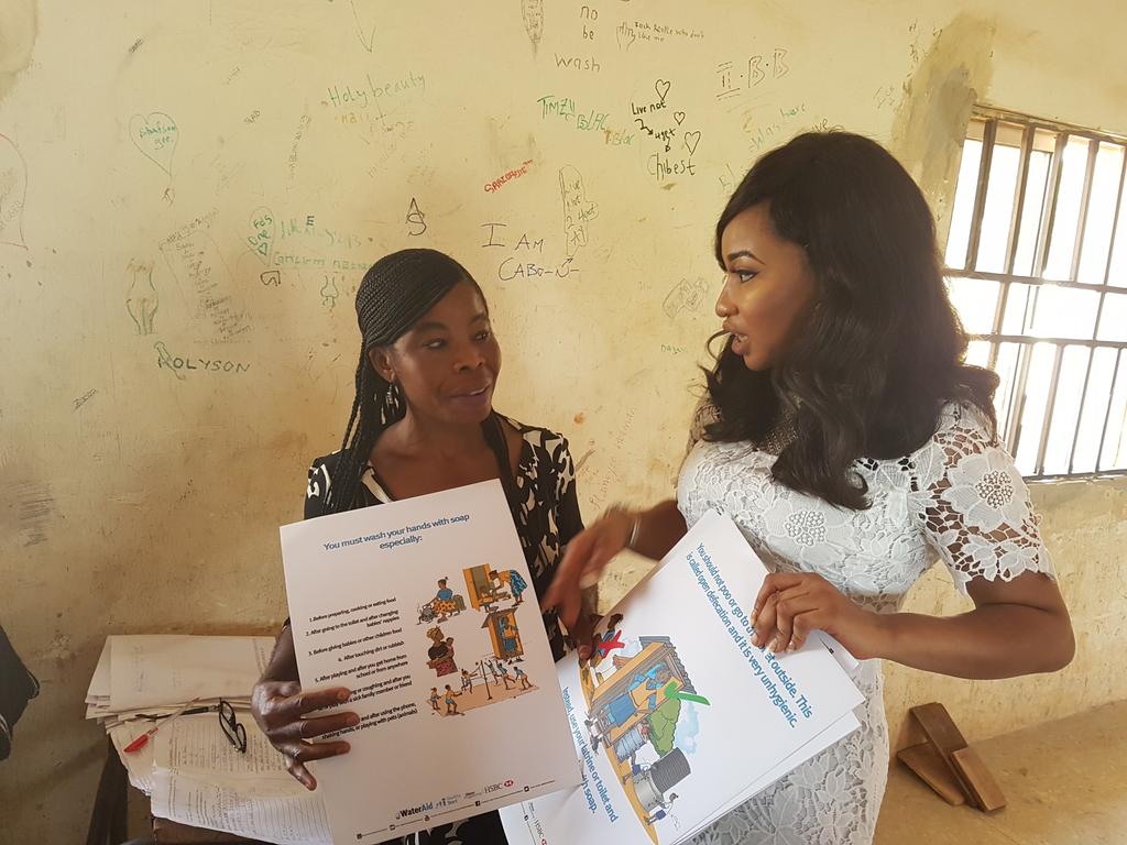 WaterAidNigeria's tweet photo. Wonderful time today with students of Government Technical College Garki and @TONTOLET talking #periods and #hygiene. #mhd2017 #noshame https://t.co/xErbR5gcC7