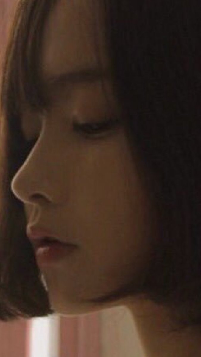 可愛くなりたい こうやって横から見た時に鼻柱が見える鼻 に憧れてた 整形して自分もそうなれた と思ってたらここ最近でそれすら引っ込んじゃっててむしろ鼻柱陥没してるからね ﾟ ﾉd ﾟ 綺麗 な花の人ってみんな鼻柱が横から見えてて素敵 はぁ