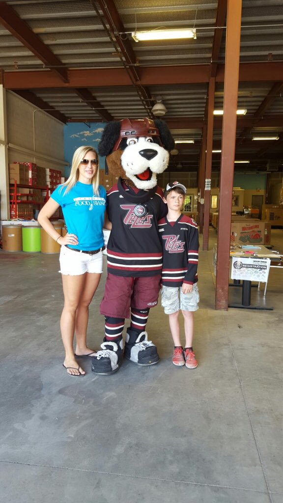 Kaw_FoodShare's tweet image. Word on the street is that @PetesOHLhockey will be making an appearance at our #CITYWIDEFOODDRIVE this Sat!! Thanks for the support guys!!