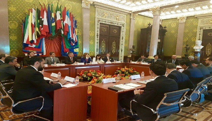 SolPolitica's tweet photo. #México-#Colombia firman acuerdo para fortalecer cooperación entre supervisoras de fondos de pensiones

Info: https://t.co/yadWzwqDuE https://t.co/cV60Bcv0gV