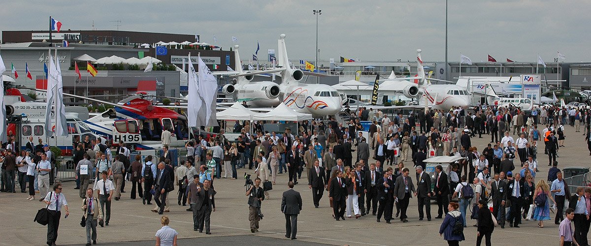AvialsaT35's tweet photo. Asistimos a 'Paris Air Show Le Bourget' el próximo 19 junio, una feria internacional aeronáutica y aviación que se celebrará en Paris https://t.co/pRr1PEQYya