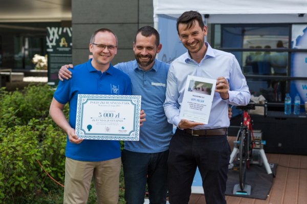 fsynapsis's tweet photo. @EurobuildCEE o charytatywnym Bike Day w Poleczki Business Park zorganizowanym przez UBM Polska i @Bike2Box 👉 https://t.co/3LfWT1LSc1 https://t.co/IZbTCja47D