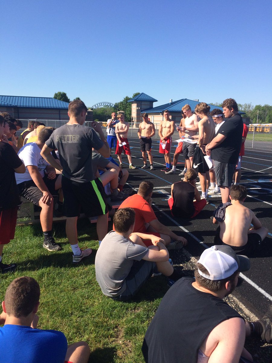 Great Sr. led meetings today establishing behaviors that will produce a great winning culture! Great teams don't win first, they bond first!