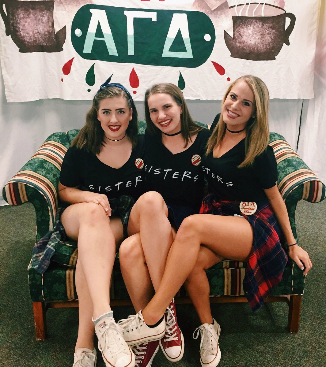 MontevalloAGD's tweet photo. Happy Founders Day!! 113 years and still counting!❤💛💚 @alphagammadelta https://t.co/61VuyLuBDp