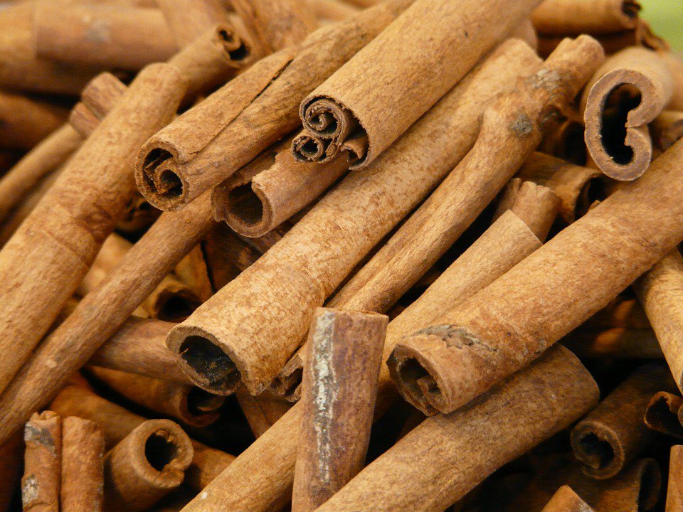 ☀️ Add Cinnamon to your diet! It is a powerful spice that's been used medicinally for 1000's of years. eg. anti-oxidents + anti-inflamatory