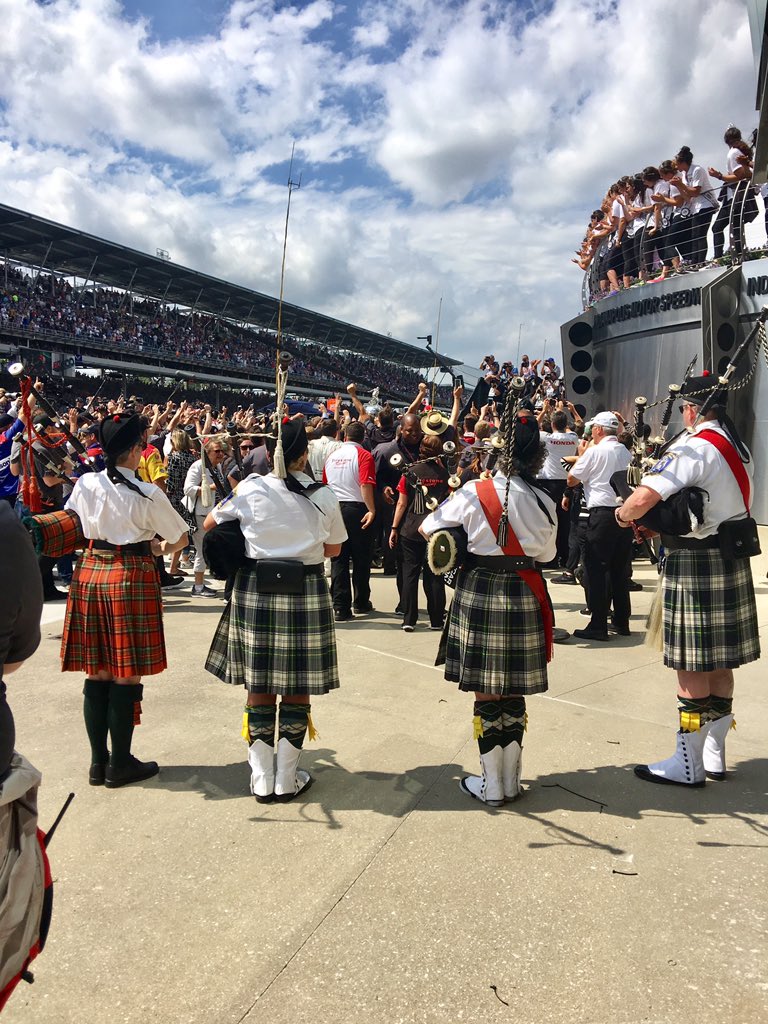 500GordonPipers's tweet photo. @johnnystir @IMS @Indy500Pipers feels the same! #GreatestTraditionsInRacing #GordonPipers55 https://t.co/BEszZFp3mu https://t.co/vAYrETa2Z1