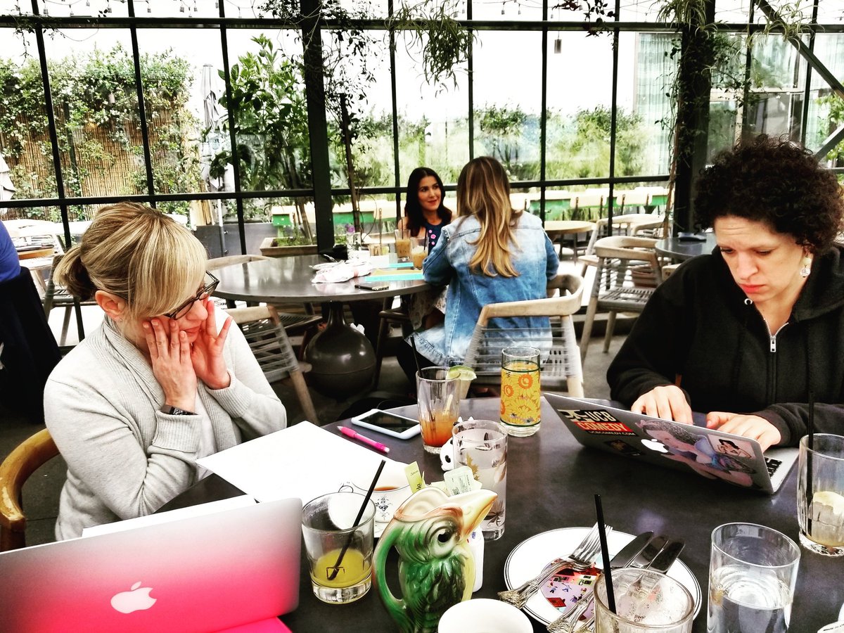 3GirlsSketch's tweet photo. Tuesday game face. #3GSN #tuesdaymotivation #womenincomedy #femaleleadership https://t.co/HqQmSV8LMW