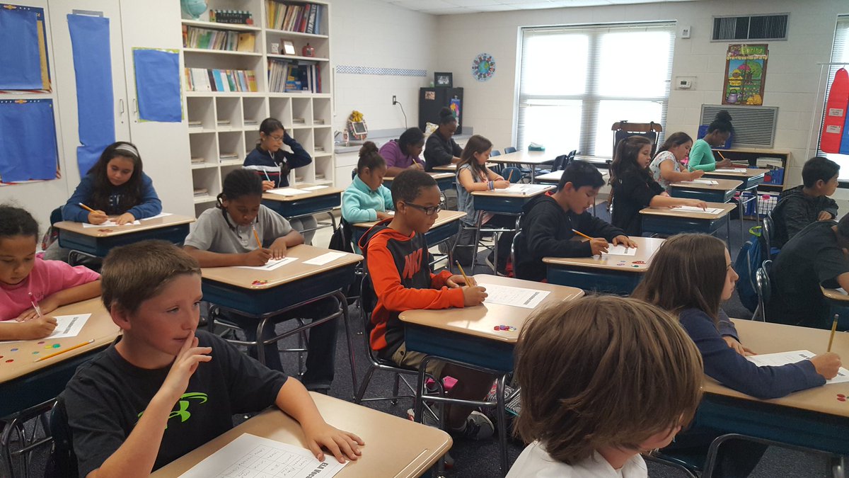 EdwardBestFCS's tweet photo. 4th Grade EOG Carnival. Jeopardy, What's My Purpose, ELA &amp; Math Bingo. #RoclkEOGS https://t.co/ScrM0iRQhu