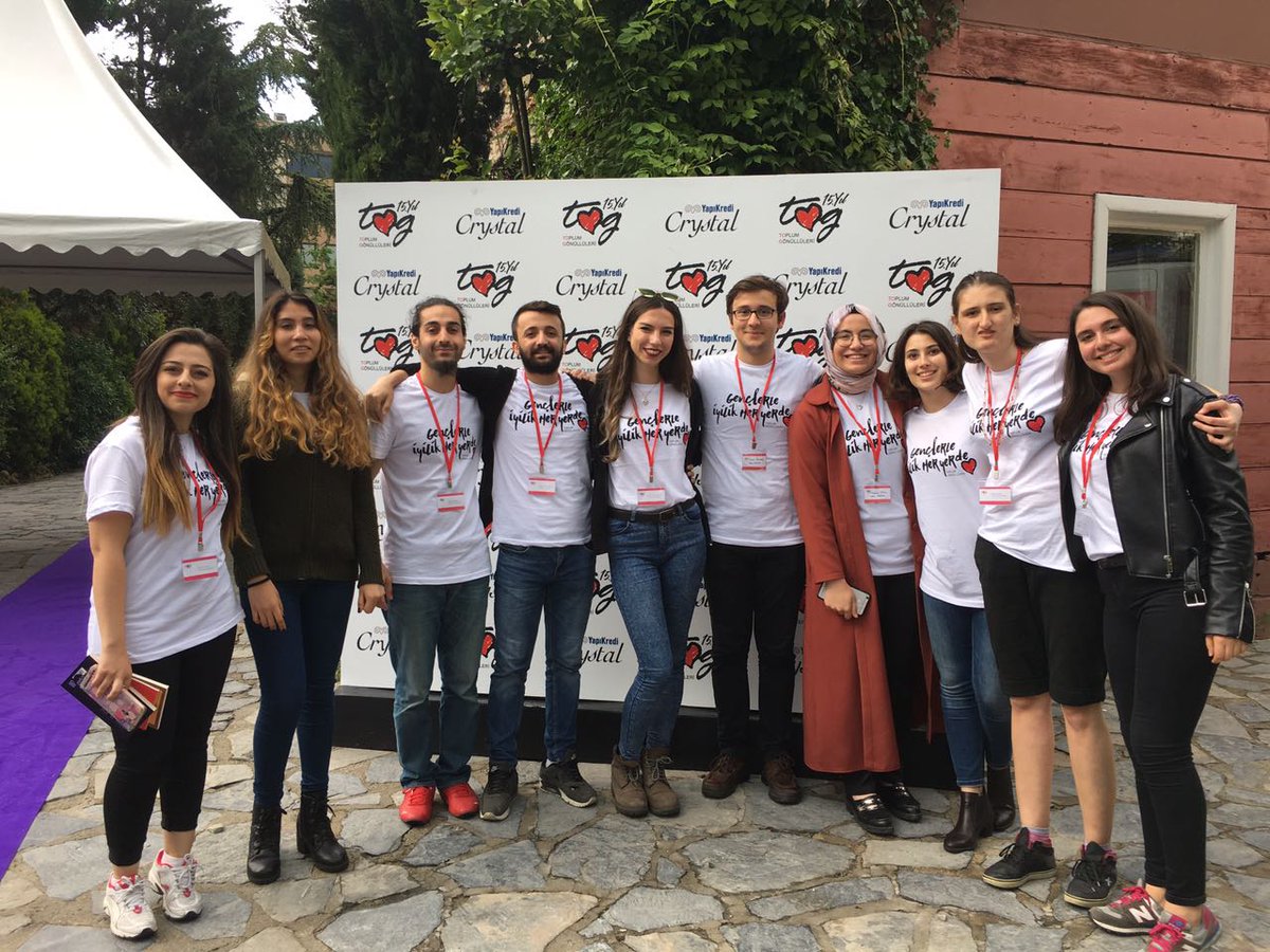 BeyaziTOG's tweet photo. ve BeyazıTog TOGBAZAR'da😎 #TOGBAZAR #BeyazıTog  #ToplumGönüllüleri #GençlerleİyilikHerYerde #GençlereDeğer @togvakfi #EsmaSultanYalisi https://t.co/04Fubjtpvy