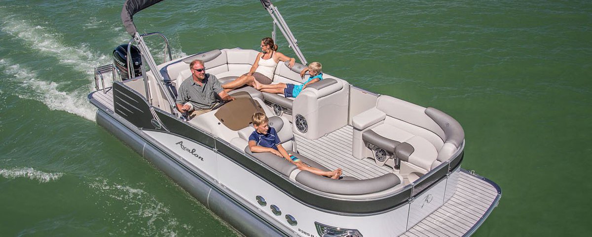 Our AVALON CATALINA REAR J LOUNGE has the perfect configuration for any family!

#Pontoon #LuxuryBoat #BoatingLife

ow.ly/R2mq30bX7ce
