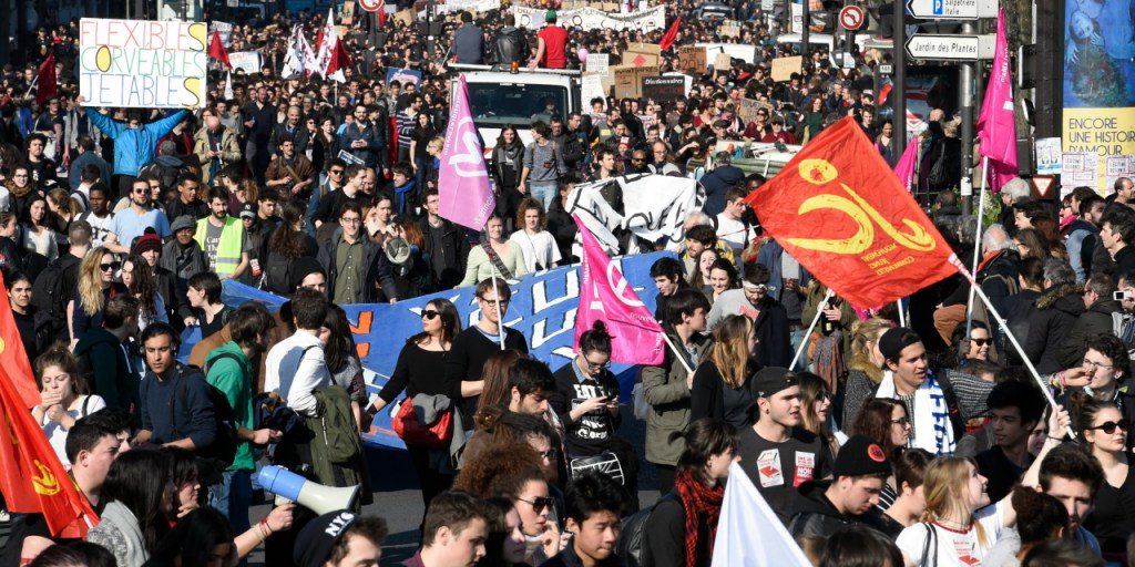 _LeFilDeLinfo's tweet photo. Quel rapport entre les jeunes et l’élection présidentielle ? https://t.co/DXa0T2d5TI https://t.co/fWwlbQQ8lu