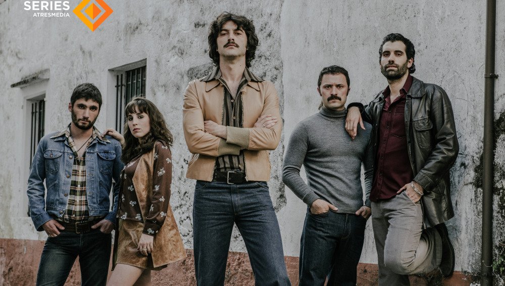 Estos son nuestros narcos. Y así es #Fariña, la nueva serie de <a href="/antena3com/">Antena 3</a> atres.red/vtmlo