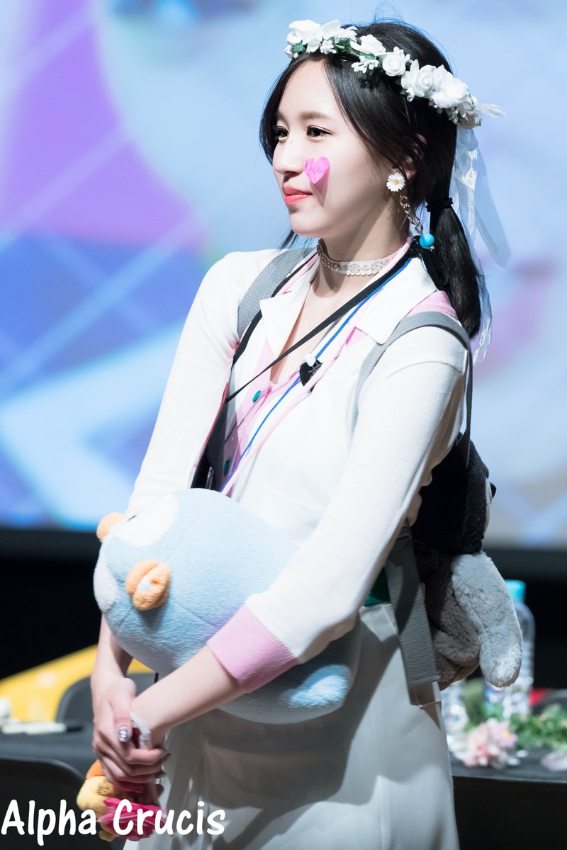 AlphaCrucis0324's tweet photo. 170527 팬사인회 일지아트홀　사인회 끝 #MINA #미나 #ミナ #名井南 #TWICE #트와이스 https://t.co/JJotRyIWFH