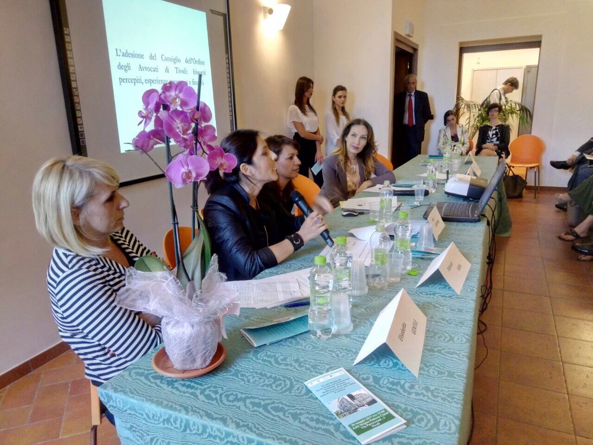 MariellaAnziano's tweet photo. #5mesi dall'avvio dello #sportelloascolto x vittime della violenza di genere. Sostegno alle donne grazie ad #Aslrm5 e #ProcuradiTivoli https://t.co/9wNuq3rnCC