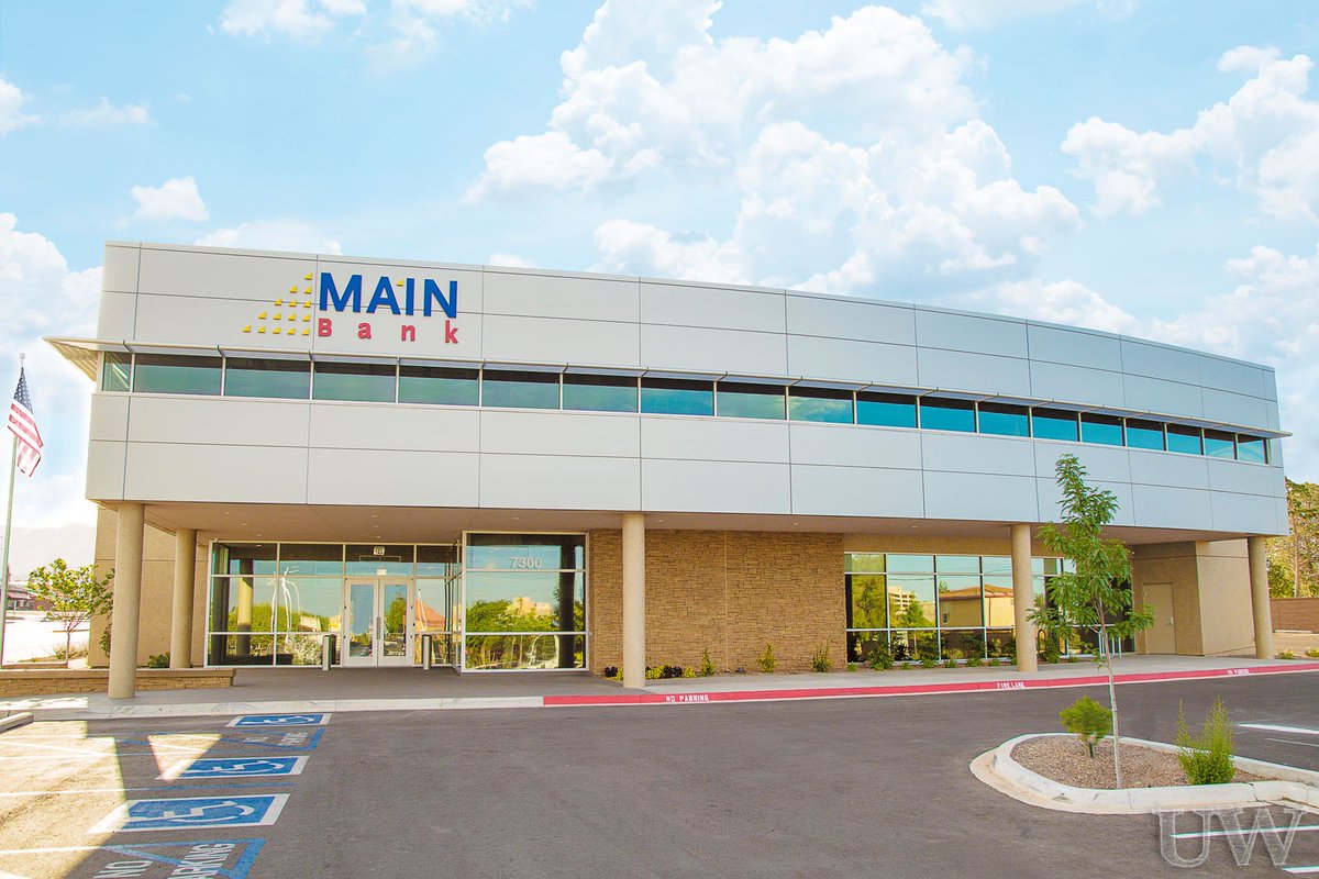AllenSigmonREG's tweet photo. Main Bank Building Lands National Tenant with the Help of Allen Sigmon. https://t.co/22eTVi9JjD Great job @austinrtidwell &amp; @existential_dpk https://t.co/CJm62YRO07