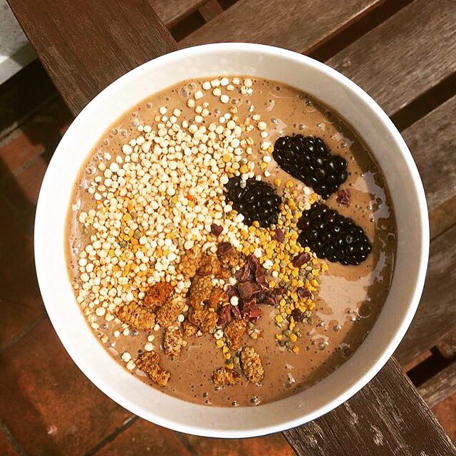 Belovedates's tweet photo. It's never too late for coffee, especially when it comes to @mylifeinajar_ 's coffee smoothie bowl sweeten with Date Nectar! #datelicious 💛 https://t.co/NMxYRnLhsm