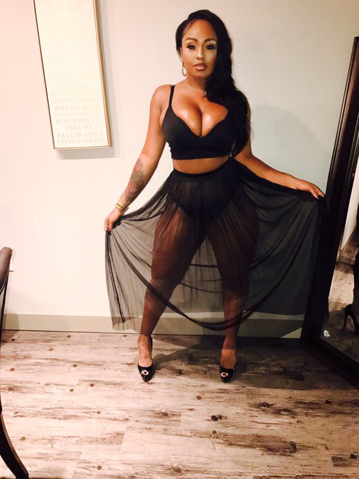 Snack 🍫🍫 what you guys think ?💋🤔😘#memorialdayweekend #dallas #texas #latina #ebony #curves https://t<a href="/tag/memorialdayweekend"class="tags">#memorialdayweekend</a><a href="/tag/texas"class="tags"><span>#texas</span></a><a href="/tag/curves"class="tags"><span>#curves</span></a><a href="/tag/dallas"class="tags"><span>#dallas</span></a><a href="/tag/ebony"class="tags"><span>#ebony</span></a><a href="/tag/latina"class="tags"><span>#latina</span></a>