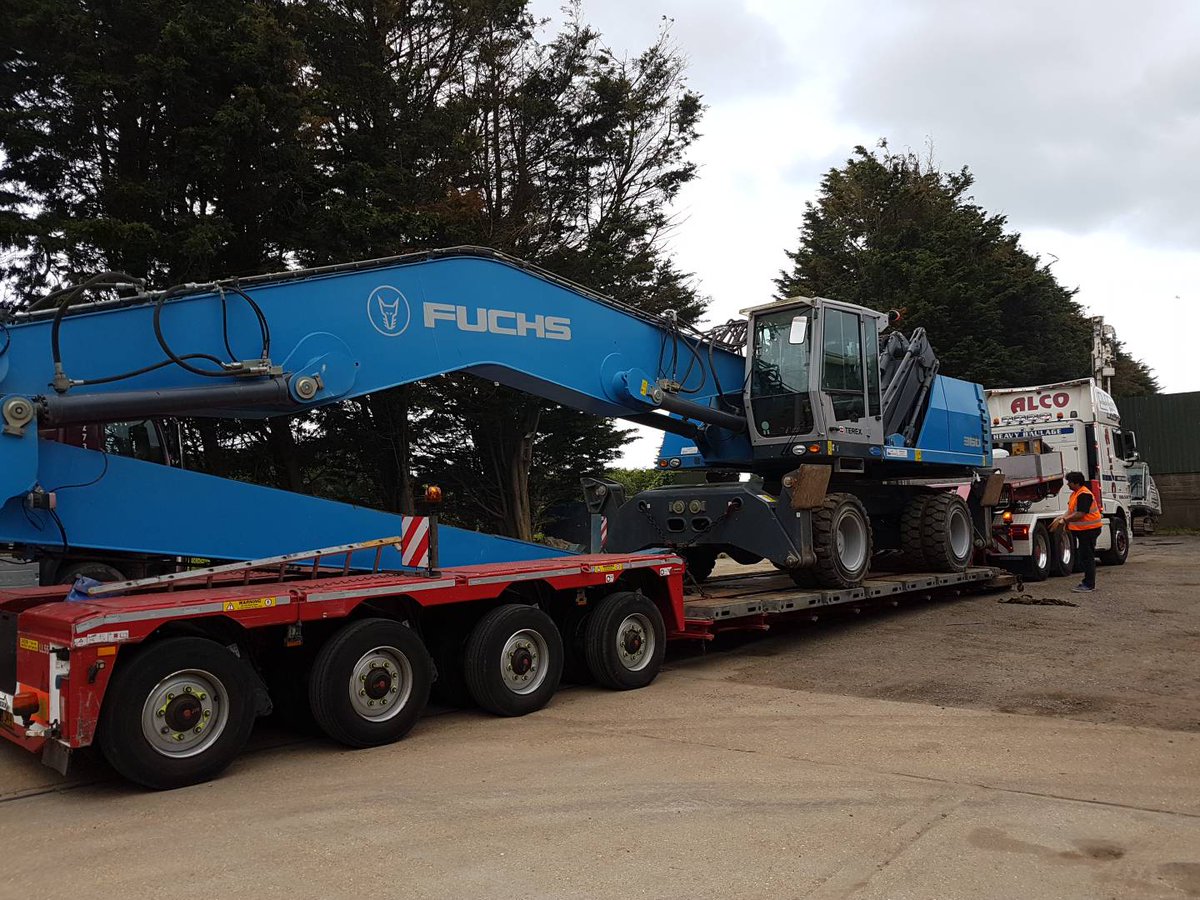 TGlobalPlant's tweet photo. Today we said goodbye to our last material handling machine, now on its way East to a new home. #constructionequipment #usedplant #fuchs https://t.co/Vd5qnexmwU